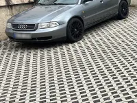 Gebraucht Audi A4 Performance 125 PS (91 kW) 1995 Grau Limousine