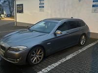 Gebraucht BMW 530 258 PS (189 kW) 2011 Grau Kombi