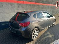 Gebraucht Opel Astra 120 PS (88 kW) 2012 Blau Limousine