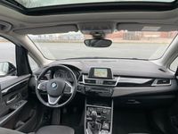 gebraucht BMW 218 d Panorama / LED / Navigation