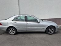Gebraucht Mercedes C180 Elegance 129 PS (94 kW) 2000 Silber Limousine