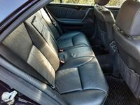Gebraucht Mercedes E230 Avantgarde 150 PS (110 kW) 1997 Violet Limousine