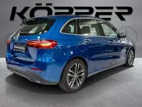 Gebraucht Mercedes B220 Advanced Plus 190 PS (139 kW) 2024 Blau Van / Kleinbus