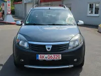 Gebraucht Dacia Sandero Stepway 88 PS (64 kW) 2012 Grau Kleinwagen