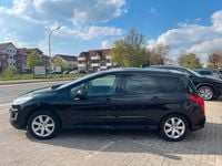 Gebraucht Peugeot 308 SW Premium 120 PS (88 kW) 2011 Schwarz Kombi