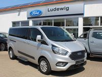 Gebraucht Ford Tourneo Titanium 131 PS (96 kW) 2022 Silber Van / Kleinbus