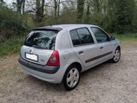 Gebraucht Renault Clio II 75 PS (55 kW) 2002 Silber Limousine