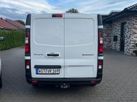 Gebraucht Renault Trafic 145 PS (106 kW) 2020 Weiß Van / Kleinbus