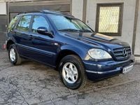 Gebraucht Mercedes ML320 218 PS (160 kW) 2000 Blau SUV