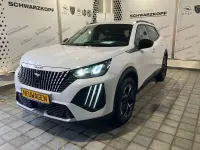 Neu Peugeot 2008 136 PS (100 kW) 2025 Weiss SUV