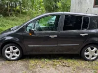 Gebraucht Renault Modus 88 PS (64 kW) 2006 Schwarz Van / Kleinbus