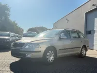 Gebraucht Skoda Octavia Ambiente 116 PS (85 kW) 2005 Gelb Kombi