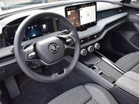 Gebraucht Skoda Superb Selection 150 PS (110 kW) 2024 Kristallweiß uni Kombi