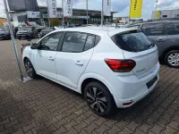 Używany Dacia Sandero Expression 91 KM (66 kW) 2024 Biały Hatchback