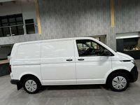Gebraucht VW Transporter 110 PS (80 kW) 2024 Weiß Van