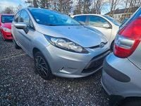 Gebraucht Ford Fiesta Trend 68 PS (50 kW) 2010 Silber Kleinwagen