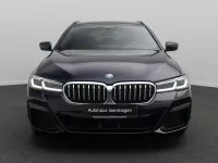 Gebraucht BMW 530e M Sport 292 PS (214 kW) 2022 Schwarz Limousine