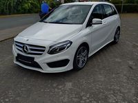 Gebraucht Mercedes B180 AMG line 122 PS (89 kW) 2018 Weiß Van / Kleinbus