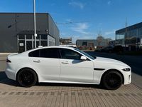 Gebraucht Jaguar XE 300 PS (220 kW) 2019 Weiß Limousine