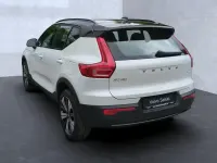 Gebraucht Volvo XC40 Core 169 kW (231 PS) 2022 Crystal white (metallic) SUV