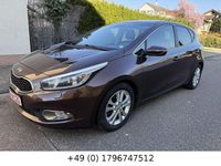 Gebraucht Kia Ceed Spirit 128 PS (94 kW) 2015 Braun Kleinwagen