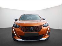 Gebraucht Peugeot e-2008 Active 100 kW (136 PS) 2023 Lackierung orange fusion/typ aussenverkleidung metalliclackierung SUV