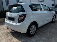 Second-hand Chevrolet Aveo 95 CP (69 kW) 2012 Alb Hatchback
