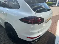 Gebraucht Porsche Cayenne Diesel 262 PS (192 kW) 2015 Weiß SUV