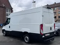 Gebraucht Iveco Daily 156 PS (114 kW) 2019 Weiß Van / Kleinbus