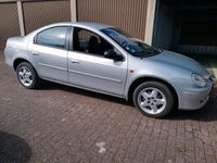 Second-hand Chrysler Neon 133 CP (97 kW) 2000 Argintiu Berlinǎ