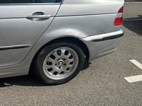 Gebraucht BMW 320 170 PS (125 kW) 2003 Silber Limousine