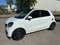 Używany Smart ForFour 90 KM (66 kW) 2018 Biały Hatchback