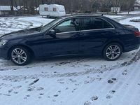 Gebraucht Mercedes E200 136 PS (100 kW) 2015 Blau Limousine