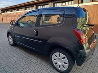 Second-hand Renault Twingo 76 CP (55 kW) 2009 Negru Hatchback