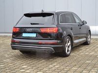 Gebraucht Audi SQ7 Ambiente 435 PS (319 kW) 2017 Schwarz (orcaschwarz metallic) SUV