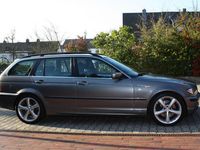 Gebraucht BMW 330 204 PS (150 kW) 2003 Grau metallic Kombi