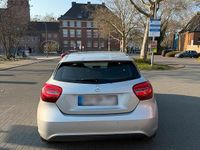 Gebraucht Mercedes A180 122 PS (89 kW) 2016 Silber Limousine