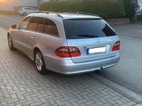 Gebraucht Mercedes E220 Avantgarde 170 PS (125 kW) 2007 Silber Kombi