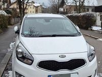 Gebraucht Kia Carens 116 PS (85 kW) 2015 Weiß Van / Kleinbus