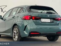Gebraucht BMW 120 163 PS (119 kW) 2025 Cape york grün metallic Kleinwagen