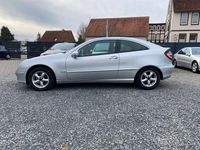 Gebraucht Mercedes C180 Sport Edition 143 PS (105 kW) 2005 Silber Coupé