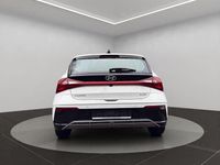 Gebraucht Hyundai i20 Select 101 PS (74 kW) 2024 Weiß Kleinwagen