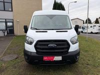 Gebraucht Ford Transit Trend 131 PS (96 kW) 2023 Weiß Van / Kleinbus