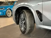 Gebraucht BMW X5 352 PS (258 kW) 2025 Skyscraper grau metallic SUV