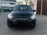 Gebraucht Hyundai i10 69 PS (50 kW) 2011 Schwarz Kleinwagen