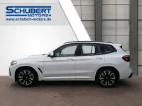 Gebraucht BMW iX3 M Sport 210 kW (286 PS) 2023 Weiß SUV