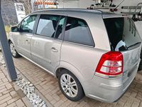Gebraucht Opel Zafira 125 PS (91 kW) 2011 Andere farben Van / Kleinbus