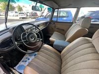 Gebraucht Mercedes 200 54 PS (39 kW) 1968 Weiß Limousine