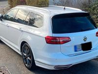 Gebraucht VW Passat R-line 190 PS (139 kW) 2019 Weiß Kombi