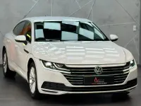 Gebraucht VW Arteon Basis 190 PS (139 kW) 2018 Weiß Kleinwagen